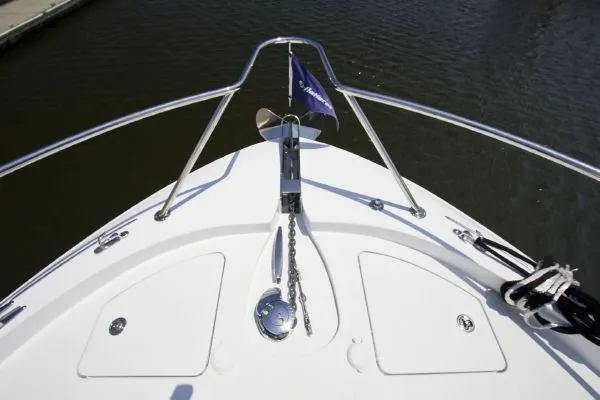 Slide: The Image of Hatteras 60 MY Motor Yacht 2009 - 10