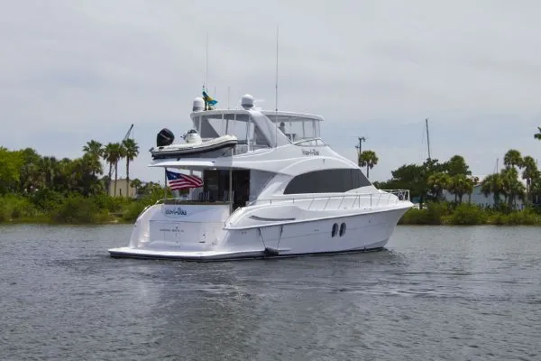Slide: The Image of Hatteras 60 MY Motor Yacht 2009 - 5
