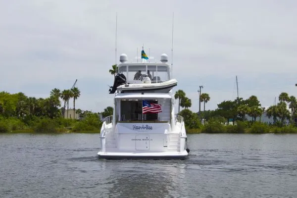 Slide: The Image of Hatteras 60 MY Motor Yacht 2009 - 6