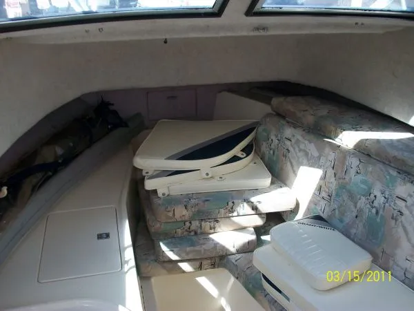 Slide: The Image of Grady-White 232 Gulfstream 1994 - 11