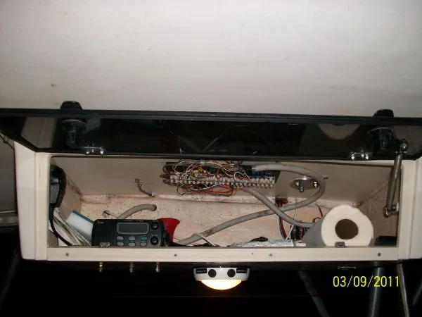 Slide: The Image of Grady-White 232 Gulfstream 1994 - 3
