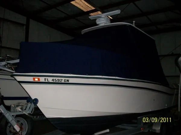 Slide: The Image of Grady-White 232 Gulfstream 1994 - 4