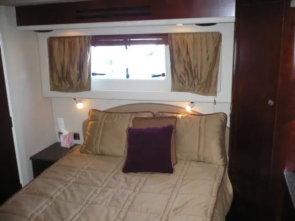 Slide: The Image of Sea Ray 40 Motor Yacht 2007 - 9