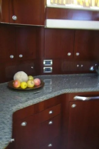 Slide: The Image of Sea Ray 390 Motor Yacht 2005 - 8
