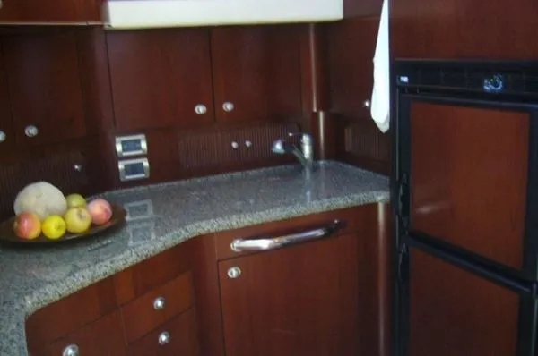 Slide: The Image of Sea Ray 390 Motor Yacht 2005 - 9