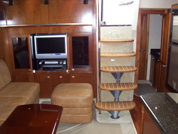 Slide: The Image of Sea Ray 48 Sundancer 2006 - 4