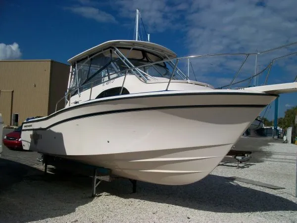 Slide: The Image of Grady-White MARLIN 300 W/4 Strokes 2001 - 0