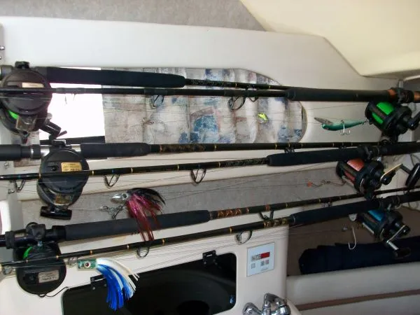 Slide: The Image of Grady-White MARLIN 300 W/4 Strokes 2001 - 4