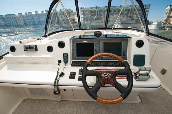 Slide: The Image of Sea Ray 580 Sedan Bridge 2006 - 6