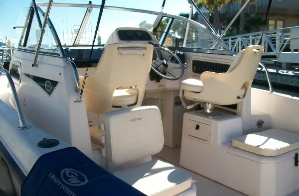 Slide: The Image of Grady-White 22 Seafarer 2002 - 1