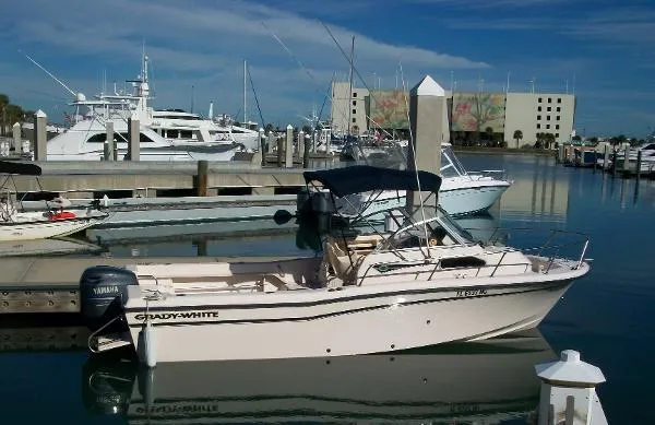 Slide: The Image of Grady-White 22 Seafarer 2002 - 2