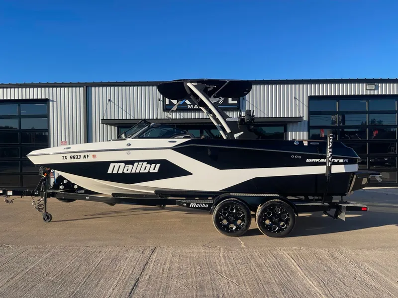 The Image of Malibu Wakesetter 23 MXZ 2024 - 1