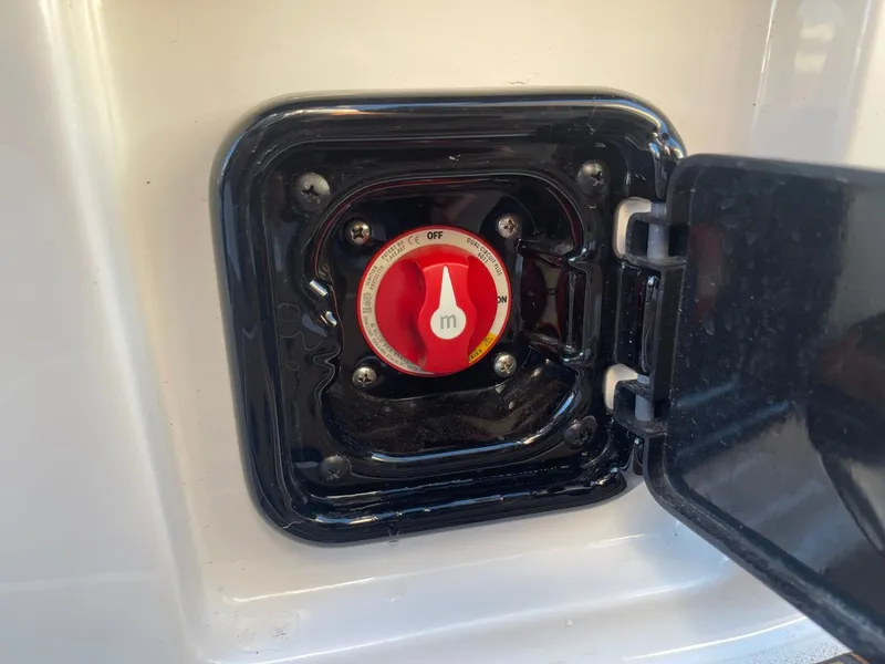 Slide: The Image of Malibu Wakesetter 23 MXZ 2024 - 24