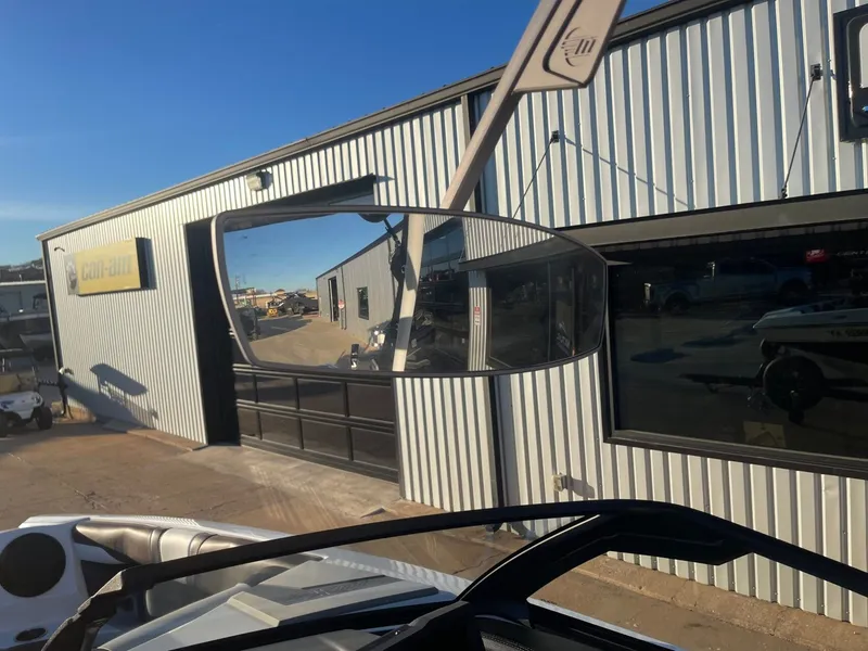 Slide: The Image of Malibu Wakesetter 23 MXZ 2024 - 38