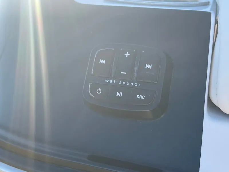 Slide: The Image of Malibu Wakesetter 23 MXZ 2024 - 49