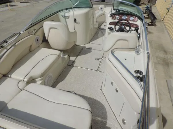 Slide: The Image of Sea Ray 240 Sundeck 2008 - 8