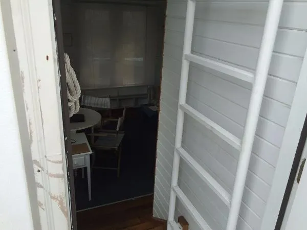 Slide: The Image of Anderson 40' Houseboat 2003 - 5