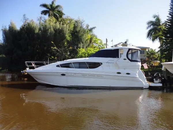 Slide: The Image of Sea Ray 40 Motor Yacht- Lift Thruster 2006 - 1