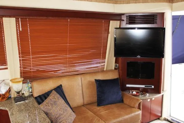 Slide: The Image of Sea Ray 44 Sedan Bridge 2006 - 8