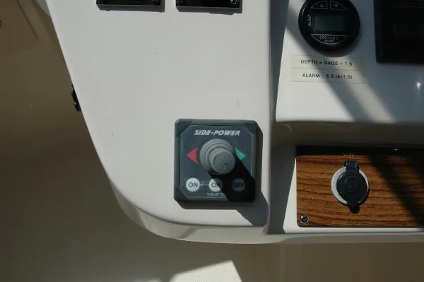 Slide: The Image of Mainship Trawler 2006 - 6