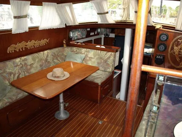 Slide: The Image of Gulfstar 47 Sailmaster 1979 - 7