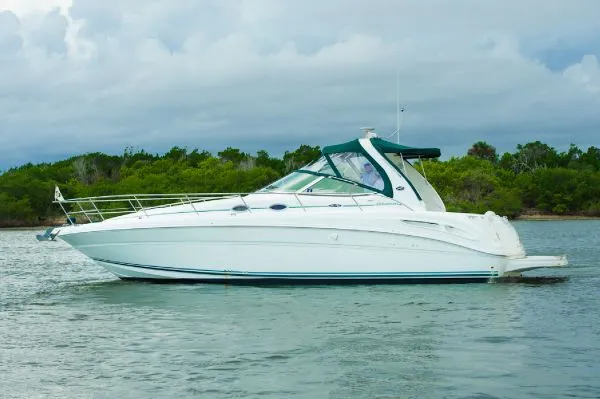 Slide: The Image of Sea Ray 360 Sundancer 2002 - 3