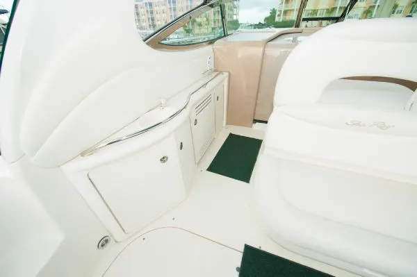Slide: The Image of Sea Ray 360 Sundancer 2002 - 7