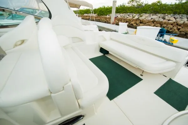 Slide: The Image of Sea Ray 360 Sundancer 2002 - 8