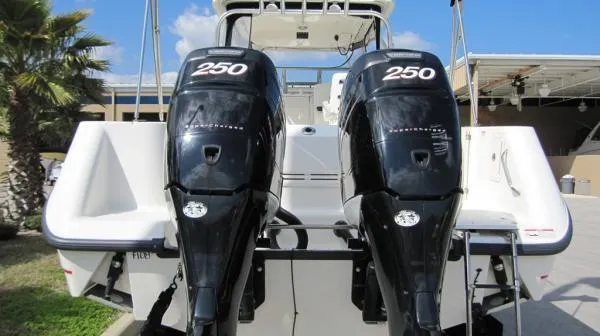 Slide: The Image of Boston Whaler 305 Conquest 2008 - 2