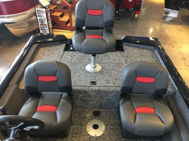 Slide: The Image of Tracker Pro Team 175 TF 2026 - 17