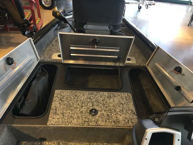 Slide: The Image of Tracker Pro Team 175 TF 2026 - 19