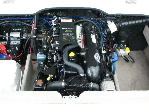 Slide: The Image of Stingray 180 LS/LX 2013 - 9