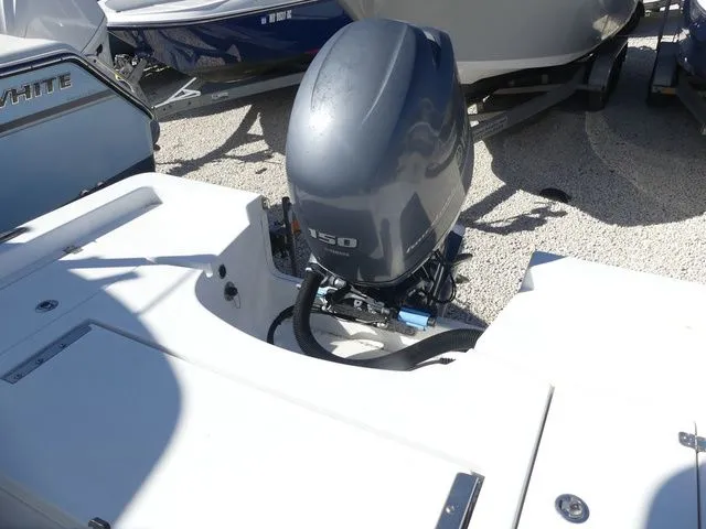 Slide: The Image of Sportsman Masters 227 Bay Boat 2015 - 5