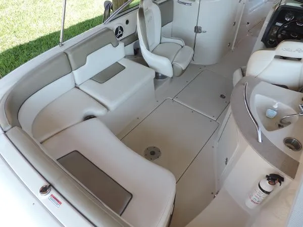 Slide: The Image of Sea Ray 260 Sundeck 2007 - 7