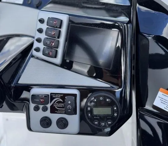 Slide: The Image of Yamaha AR220 2026 - 16