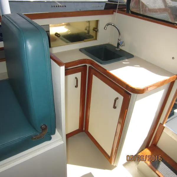 Slide: The Image of Chris-Craft 28 Commander Sports Express 1972 - 10