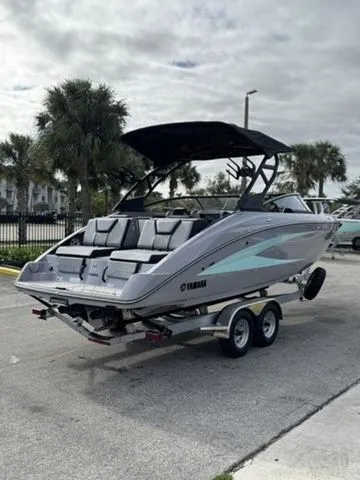 Slide: The Image of Yamaha 255XD 2026 - 7