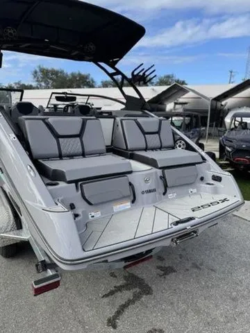 Slide: The Image of Yamaha 255XD 2026 - 8