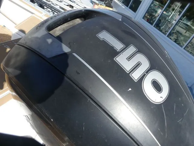 Slide: The Image of Wellcraft 221 Bay 2018 - 6