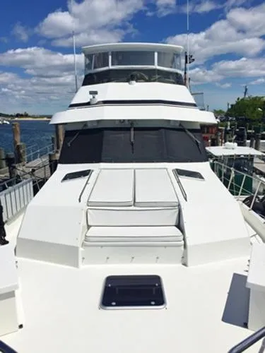 Slide: The Image of Hatteras 65' Sport Deck Motor Yacht 1998 - 4