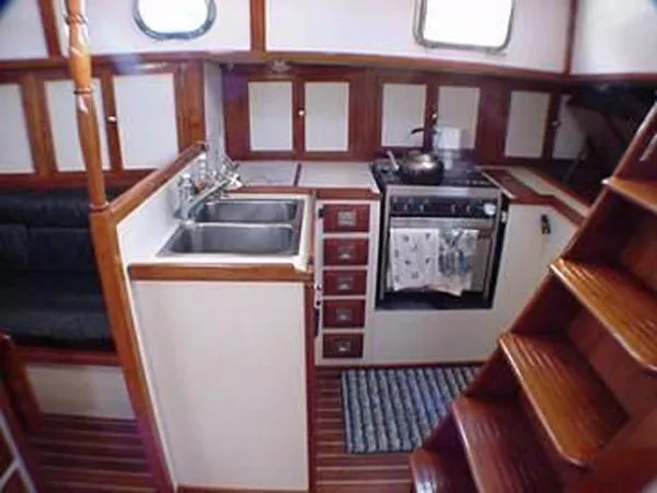 Slide: The Image of Shannon Sailboat 1981 - 11