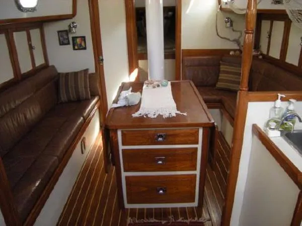 Slide: The Image of Shannon Sailboat 1981 - 5