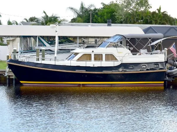 Slide: The Image of Linssen 41 Grand Sturdy Gold ed. 2001 - 5