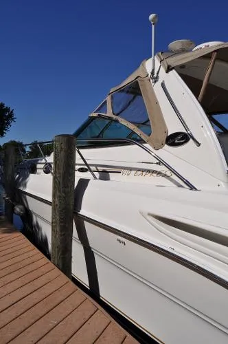 Slide: The Image of Sea Ray 410 Express Cruiser 2001 - 4