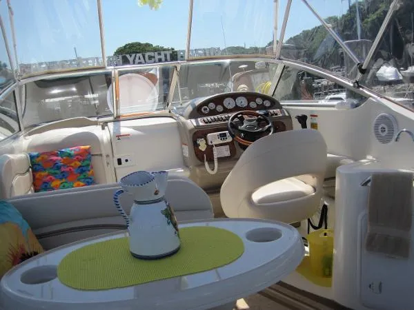 Slide: The Image of Larson Cabrio 240 2004 - 7