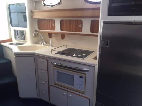 Slide: The Image of Sea Ray 440 Sundancer 1995 - 10