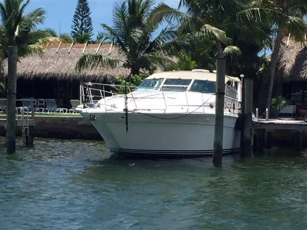 Slide: The Image of Sea Ray 440 Sundancer 1995 - 11