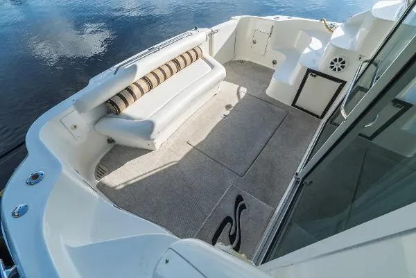 Slide: The Image of Sea Ray 400 Sedan Bridge 2001 - 4