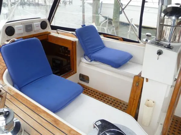 Slide: The Image of Ta Shing Taswell 49S Center Cockpit 1996 - 9