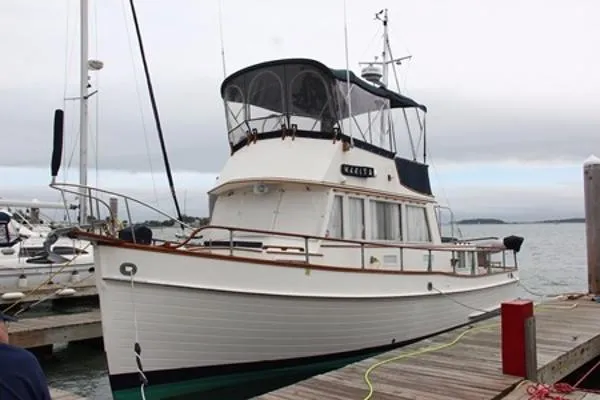 Slide: The Image of Grand Banks 36 Classic 1981 - 0